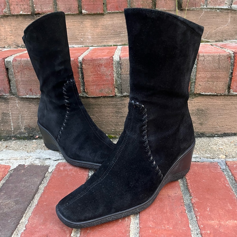 Aquatalia Black Suede Midshaft Wedged Boot with Exposed Stitching | Size 7.5M